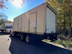 2015 FREIGHTLINER M2 Box Truck - Image 6