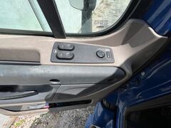 2012 FREIGHTLINER Cascadia - Image 24