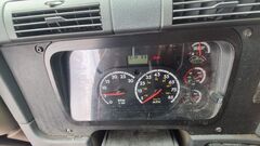 2012 FREIGHTLINER Cascadia - Image 10