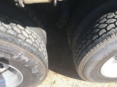 2013 VOLVO VNL 64T670 - Image 19