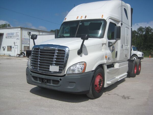 2013 FREIGHTLINER Cascadia