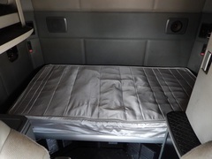 2017 KENWORTH T680 - Image 18