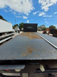 2008 FORD F750 - Image 8