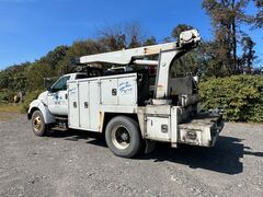 2003 FORD F650 Service Truck - Image 2