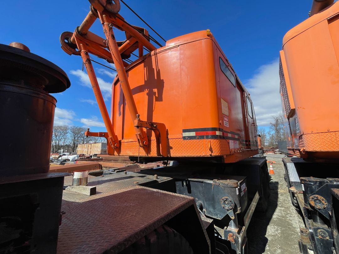 1966 P & H 650A-TC 50-Ton Crane - view 3 of 25