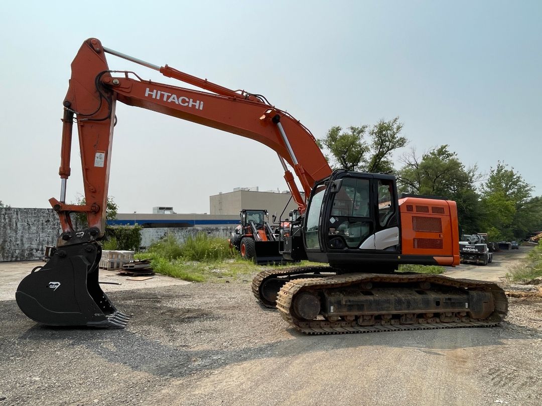 2019 HITACHI ZX345US LC-6 - view 2 of 32