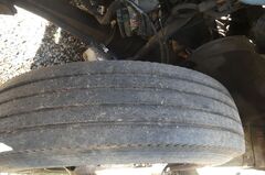 2004 GMC C7C042 - Image 8