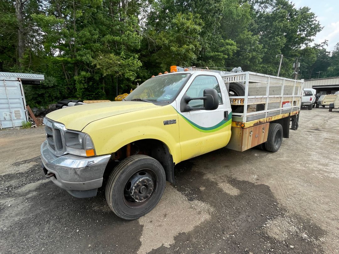 2003 FORD F-550 Service/Crane Truck - view 9 of 27