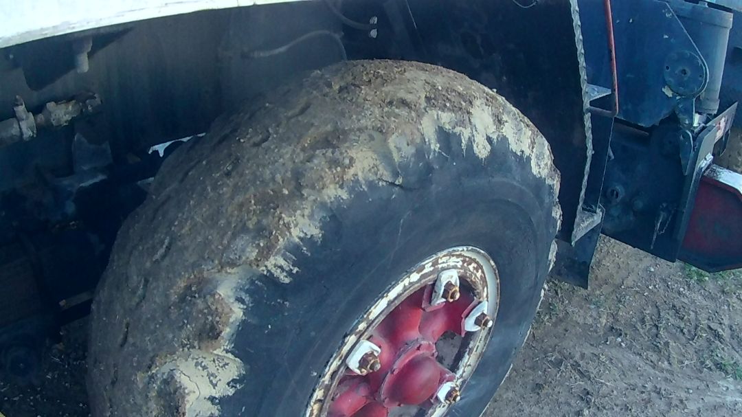 1974 P & H 650TC - view 8 of 49