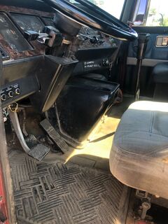 1996 VOLVO WG64 - Image 14