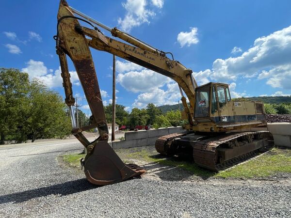 1987 CATERPILLAR 235