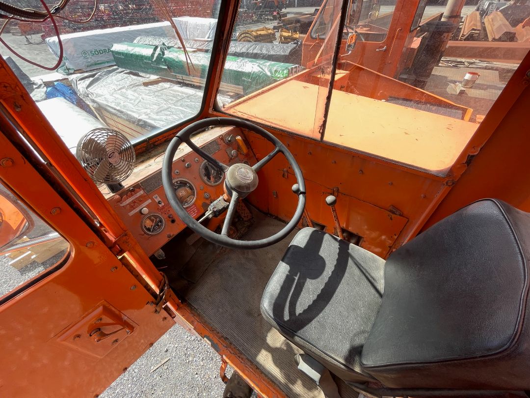 1967 P & H 650A-TC 50-Ton Crane - view 8 of 26
