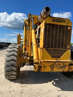 1997 PETTIBONE Cary Lift 204-G - Image 6