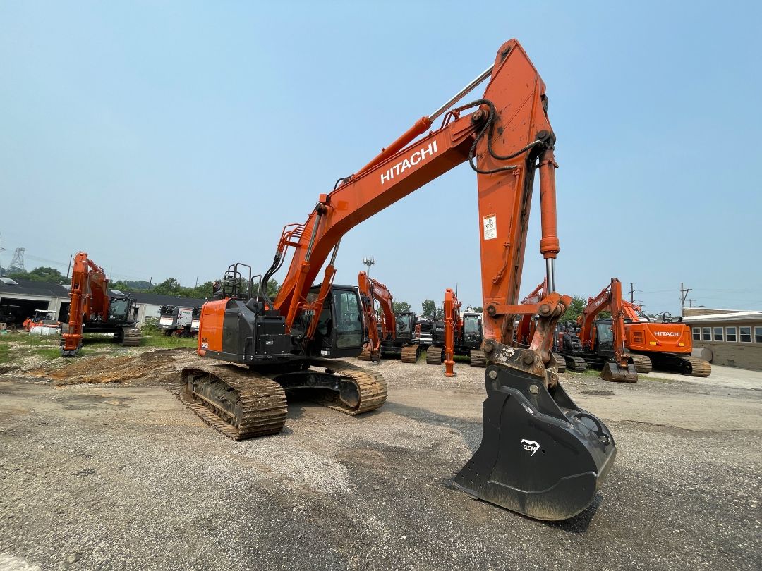 2019 HITACHI ZX345US LC-6 - view 1 of 32