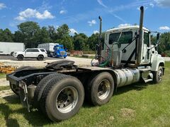 2015 MACK PINNACLE CHU613 - Image 5