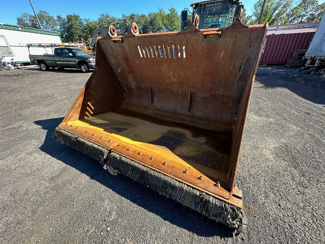 2013 VOLVO L120G - view 16 of 43