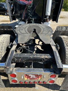 2001 FREIGHTLINER FLD 120 - Image 23