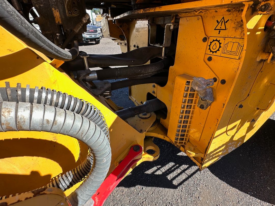 2013 VOLVO L120G - view 17 of 43