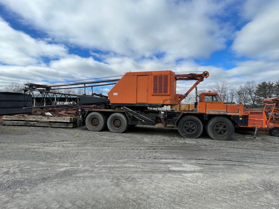1977 P & H 790TC 90-Ton Crane