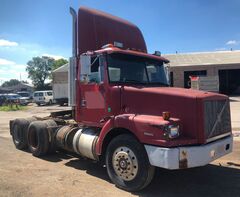 1996 VOLVO WG64 - Image 7