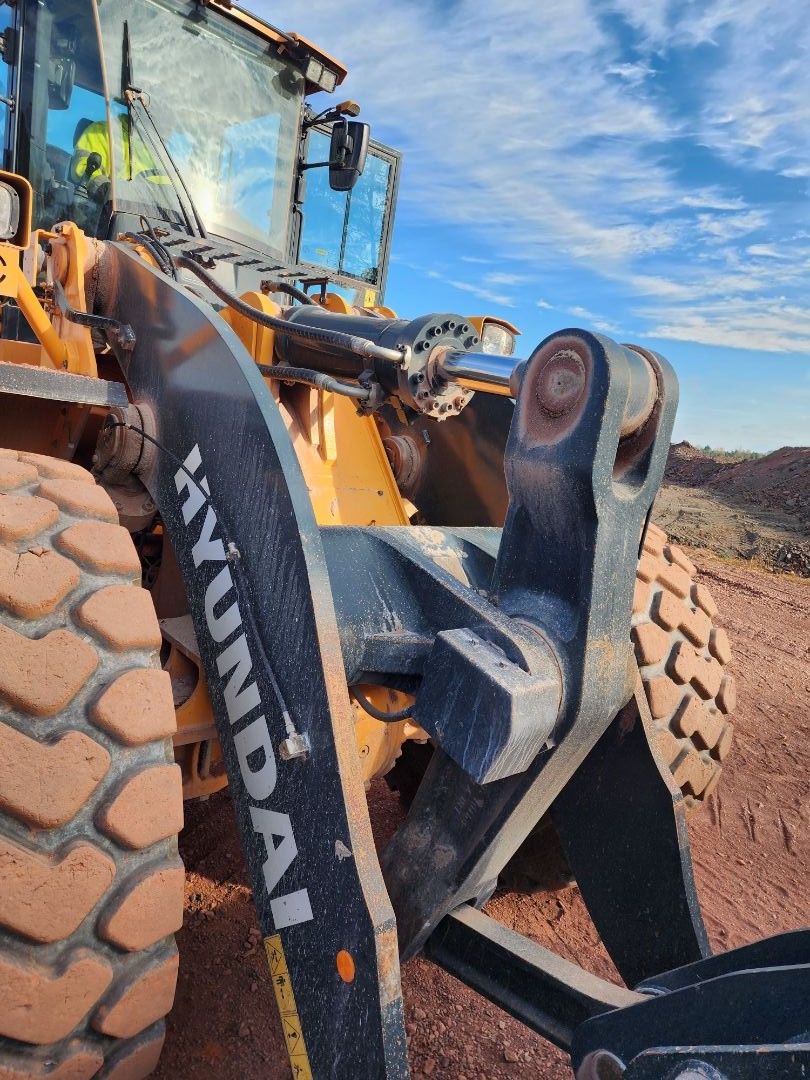 2022 HYUNDAI HL980A - view 8 of 21