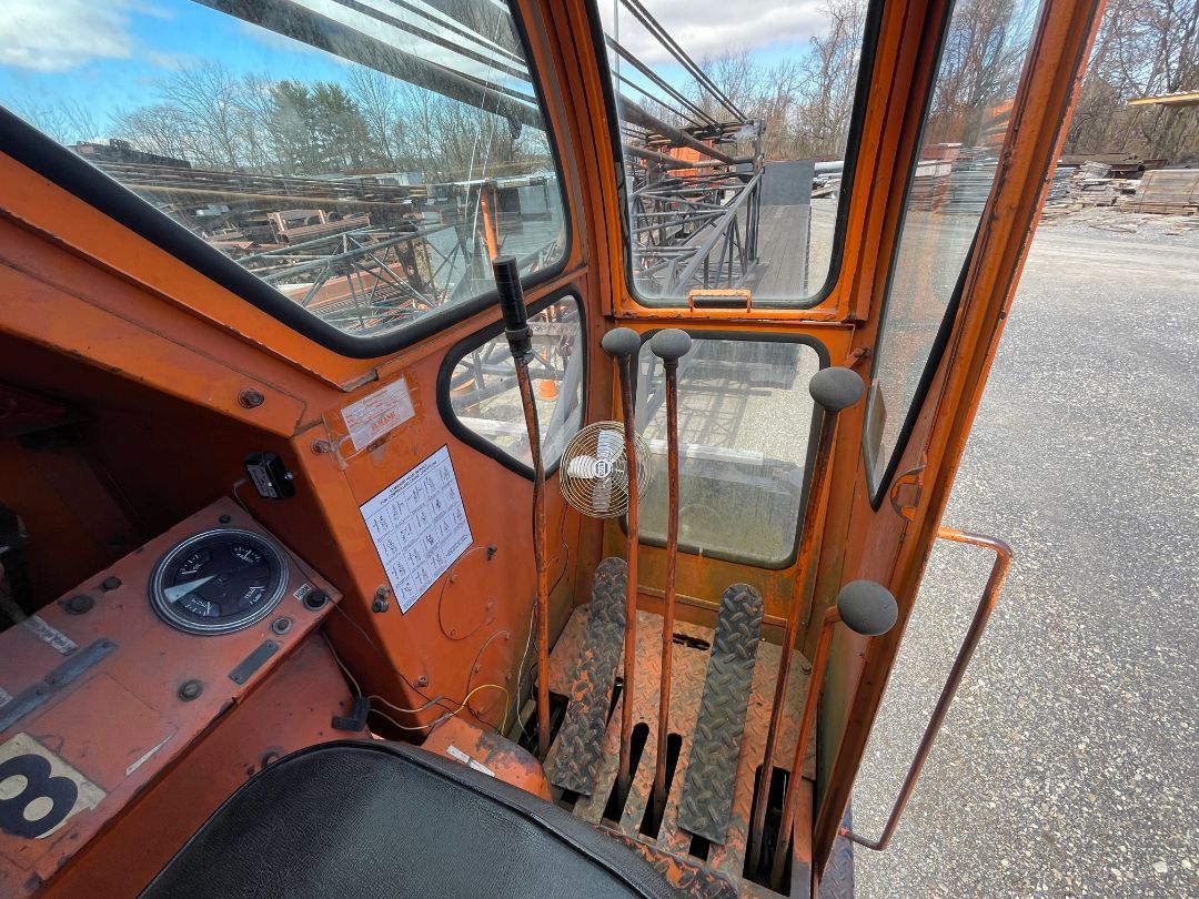 1967 P & H 650A-TC 50-Ton Crane - view 12 of 26