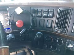 2013 VOLVO VNL 64T670 - Image 10