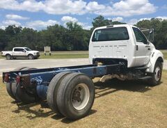 2008 FORD F750 XL - Image 8