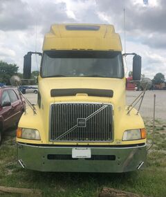 1999 VOLVO VNL64T770 - Image 7