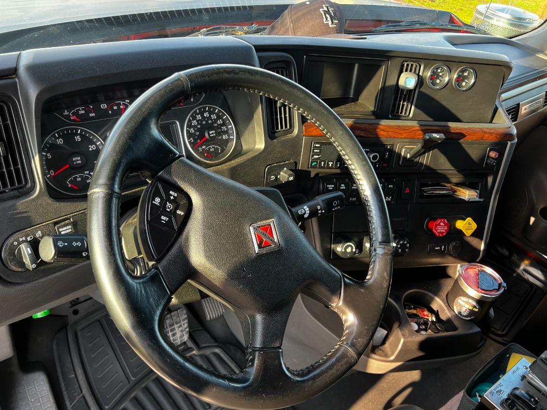 2022 INTERNATIONAL HX 620 - Image 10