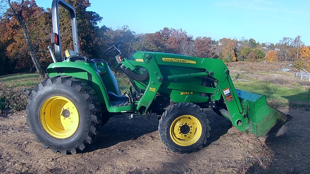 2009 JOHN DEERE 3032E