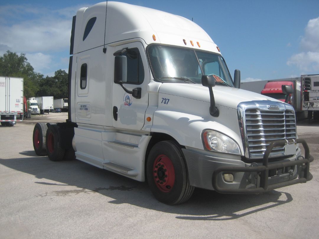 2013 FREIGHTLINER Cascadia