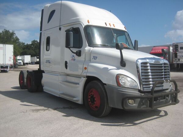2013 FREIGHTLINER Cascadia