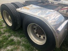 1999 VOLVO VNL64T770 - Image 25