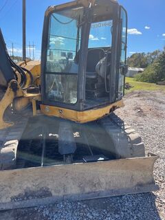 2008 DEERE 85D - Image 1