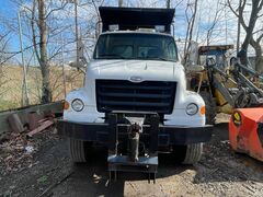 2000 STERLING L-Series Dump Truck - Image 3