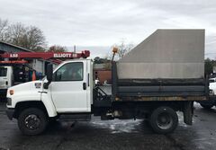 2006 GMC C5500 - Image 7