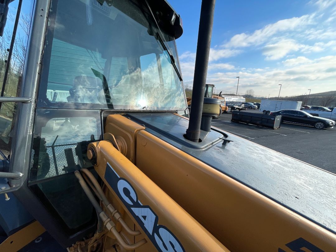 2003 CASE 570M XT - view 14 of 30