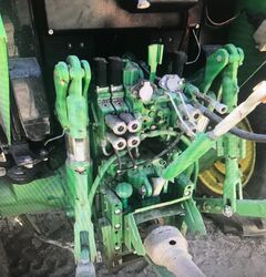 2015 DEERE 6115M - Image 8