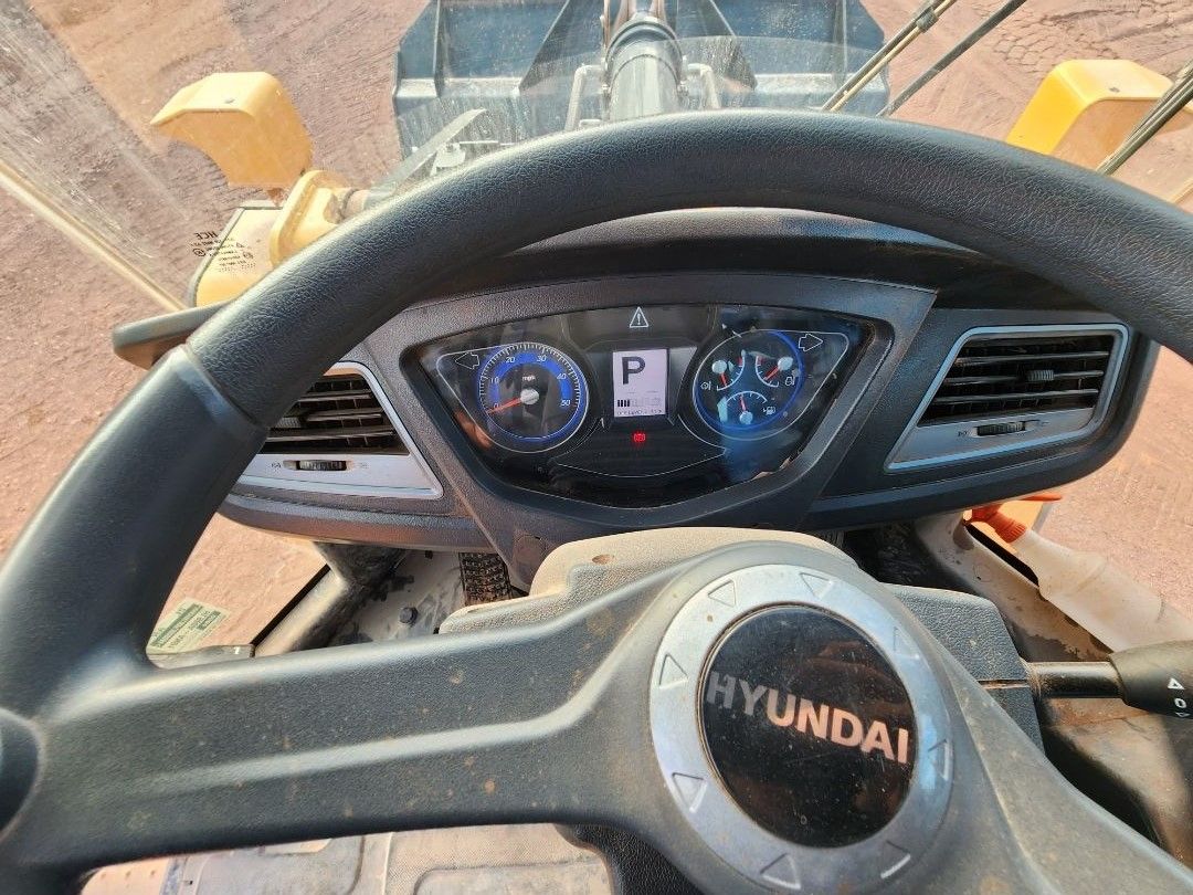 2022 HYUNDAI HL980A - view 17 of 21