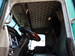 2012 KENWORTH T660 - Image 19
