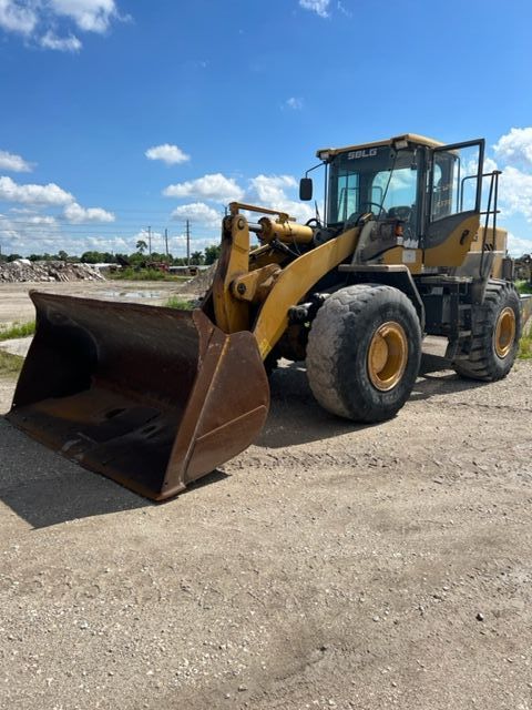 2014 SDLG LG958L - view 2 of 33