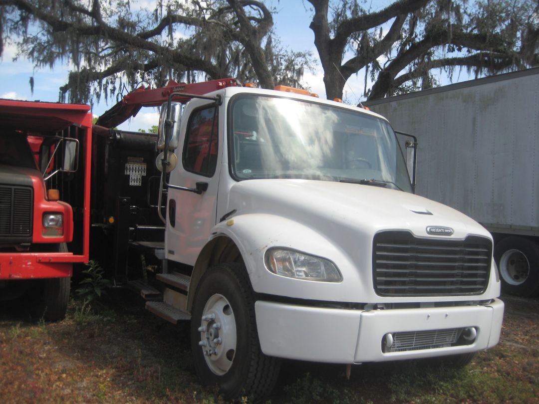 2006 FREIGHTLINER Business Class M2