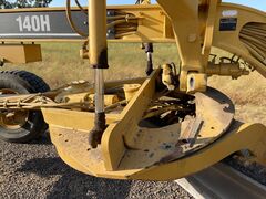 2004 CATERPILLAR 140H VHP Plus - Image 5