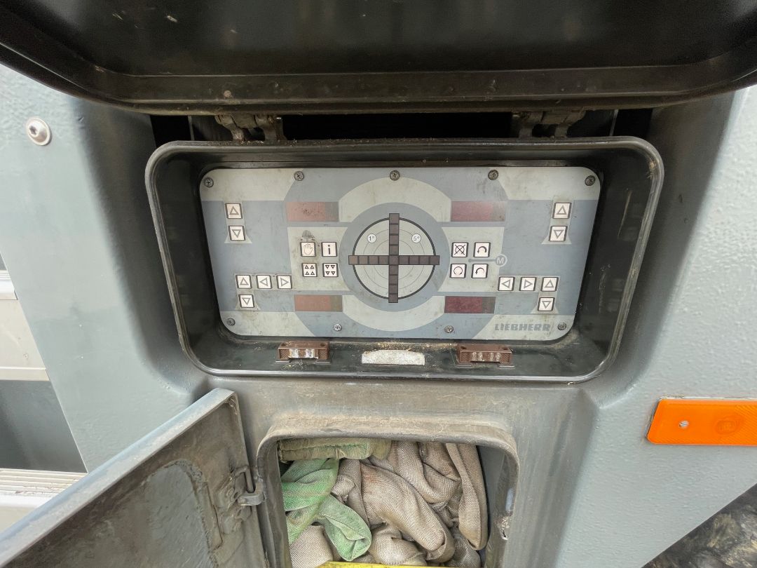 2005 LIEBHERR LTC1055 3.1 - view 20 of 24