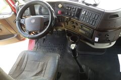 2014 VOLVO VNL 64T - Image 9