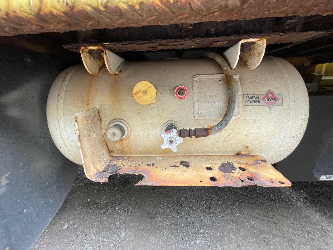 2003 FORD F-550 Service/Crane Truck - view 14 of 27