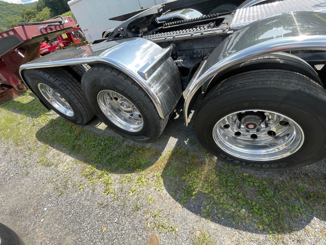 2009 KENWORTH W900L Heavy Hauler - view 18 of 37