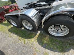 2009 KENWORTH W900L Heavy Hauler - Image 18