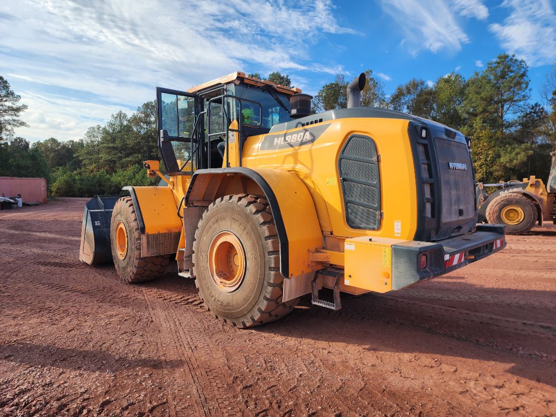 2022 HYUNDAI HL980A - view 1 of 21
